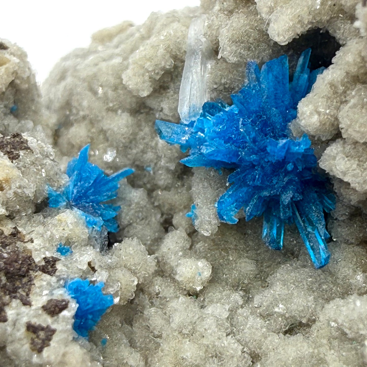 Pentagonite