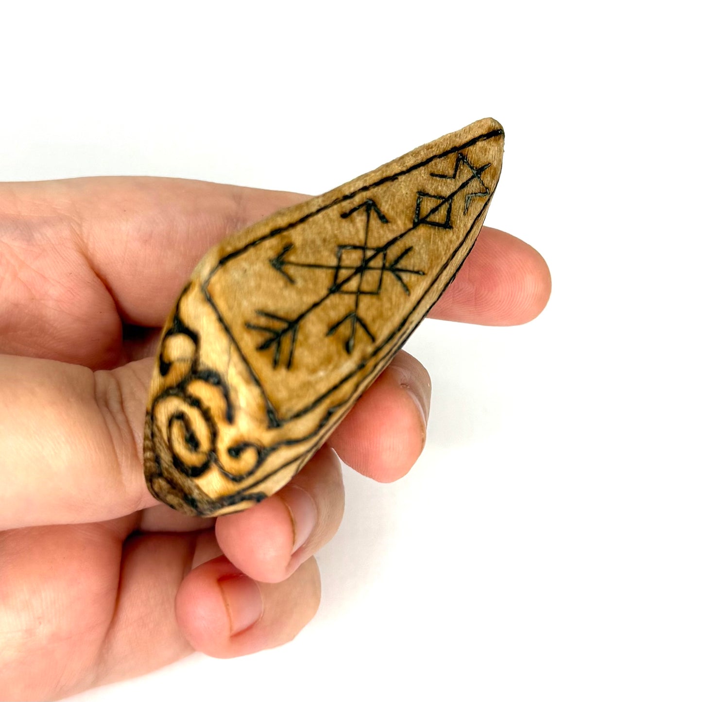 Hawthorn Rune Pocket Talisman, "Love and Harmony"