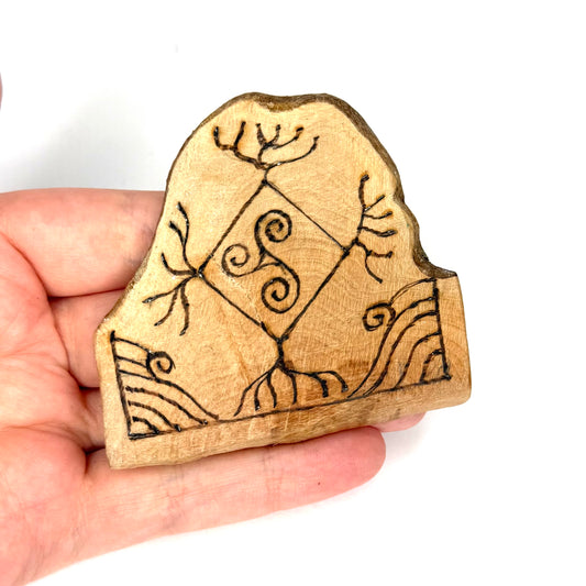 THE NORNS Hawthorn, (Rune Pocket Talisman)