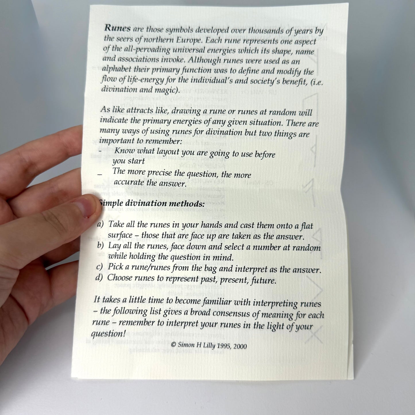 The English Runes Card Deck